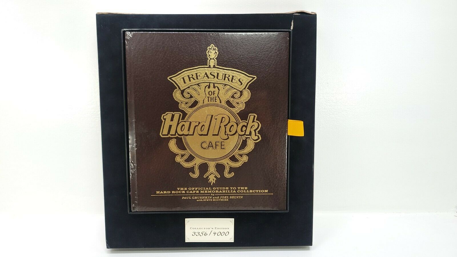 Le Treasures Of The Hard Rock Cafe Limited Edition Collectors Book Memorabilia