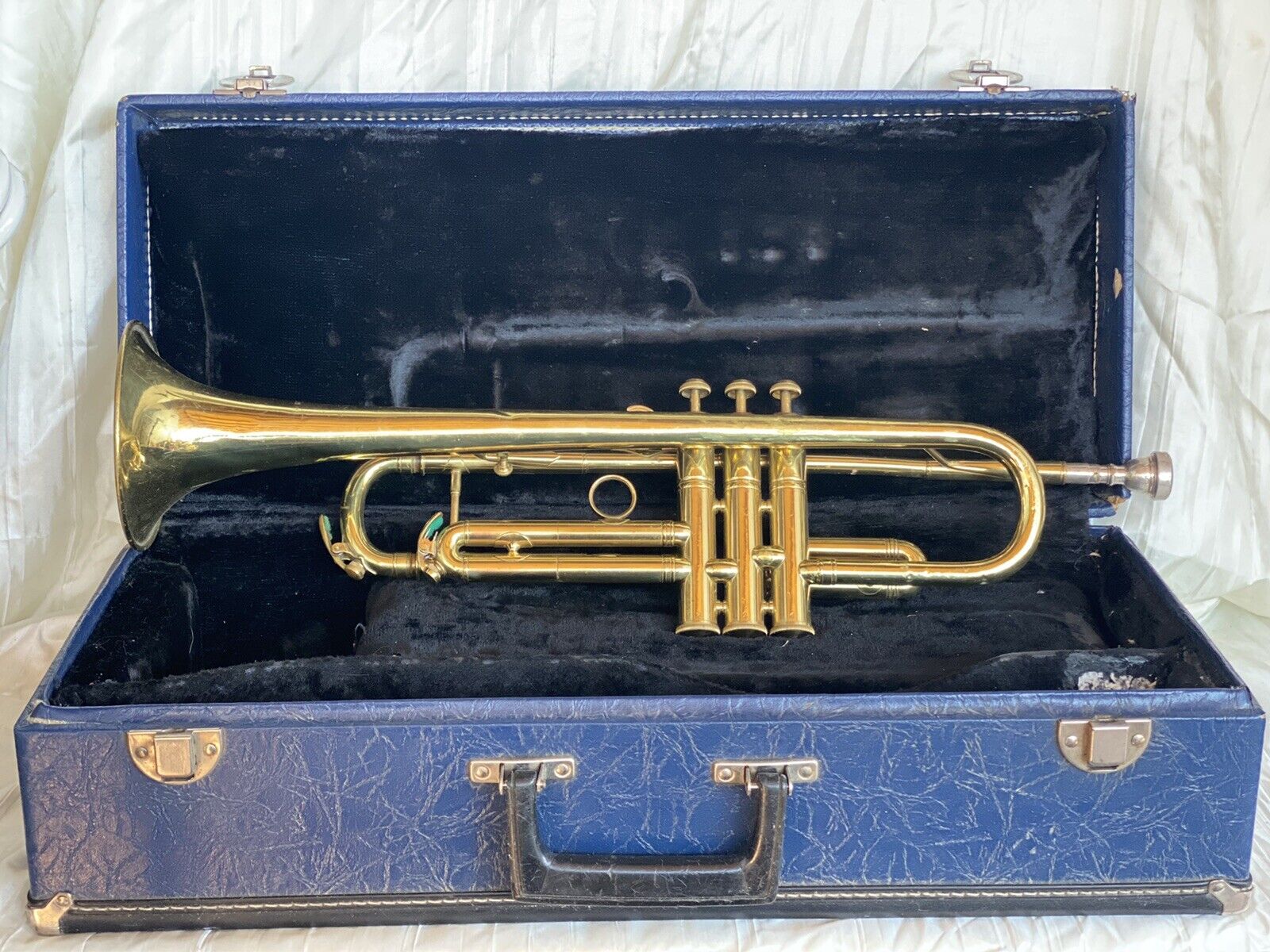 Vintage Couesnon Trumpet Paris France 73037 Gold Color W/ Case